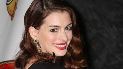 The Idea of You: Gái già yêu trai trẻ thì mộng mơ hay ảo tưởng?- Ảnh 5. Anne Hathaway - nữ diễn viên sinh lời nhất Hollywood