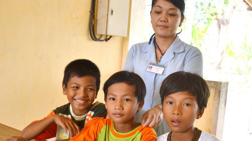 Xã đảo Hòn Tre kịp thời giúp 2 trẻ đi lạc tìm về gia đình- Ảnh 2. Xã đảo Hòn Tre kịp thời giúp 2 trẻ đi lạc tìm về gia đình- Ảnh 2.