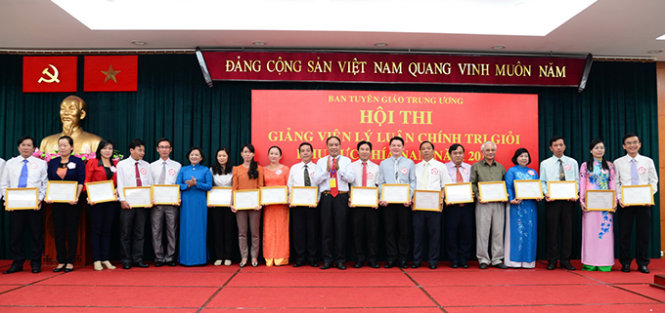 Đổi mới phương pháp giảng dạy lý luận chính trị, chú trọng thực tiễn, hấp dẫn - Ảnh 3.