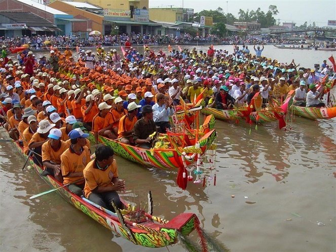 Tổ chức lễ hội đua ghe Ngo Sóc Trăng lần thứ II