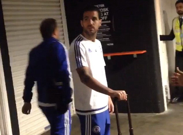 Bảo vệ ở Chelsea bị sa thải vì mắng Fabregas