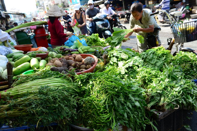 Nhiều mặt hàng phải tuân theo quy luật cung cầu của thị trường -Quang Định