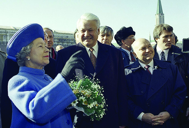 Nữ hoàng Elizabeth II trong chuyến thăm cấp nhà nước tới Liên bang Nga năm 1994-RIA Novosti