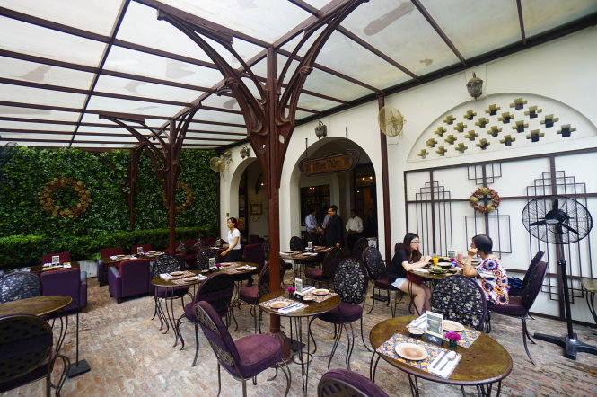 Nhà hàng Hoa Túc, Q.1, TP.HCM-Quang Định