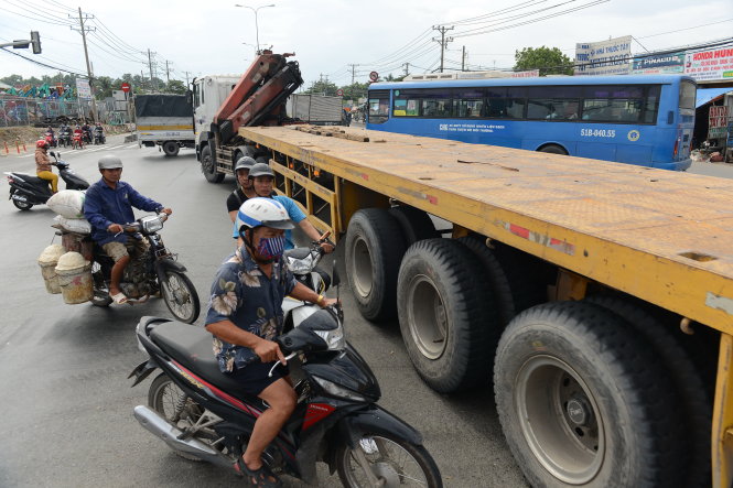 Quốc lộ 1 đoạn từ đường số 12 đến đường số 14 (Q.Thủ Đức, TP.HCM) thường xảy ra tai nạn giao thông -Quang Định