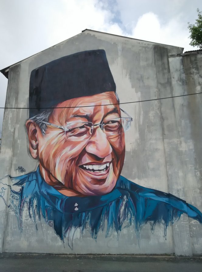 Ở tuổi 93, ông Mahathir là nhà lãnh đạo dân chủ lớn tuổi nhất thế giới. Ảnh: wikimedia.org