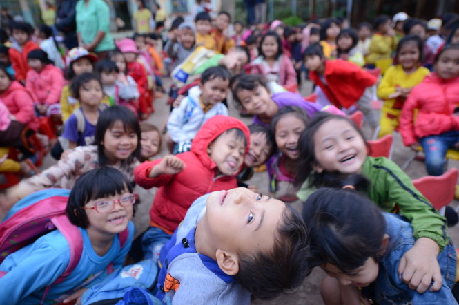 Những đứa trẻ ở xã Cư Pơng, huyện Krông Buk, Đắk Lắk. Ảnh: Công Cận