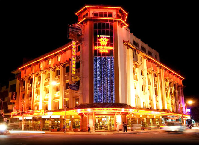 Cao lầu Đồng Khánh lừng lẫy một thời, nay là khách sạn.