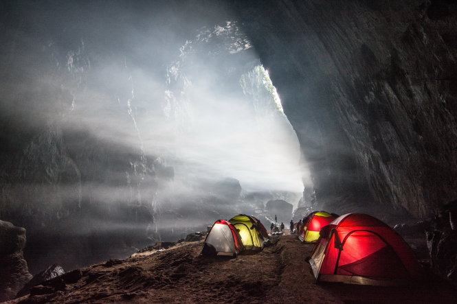 Thám hiểm hang động đòi hỏi sự chuẩn bị kỹ càng. Ảnh: Stephen Dang & Kevin Lee