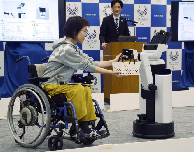 Những robot thế này dự kiến được đưa vào sử dụng đại trà ở Olympic Tokyo 2020. Ảnh: AP