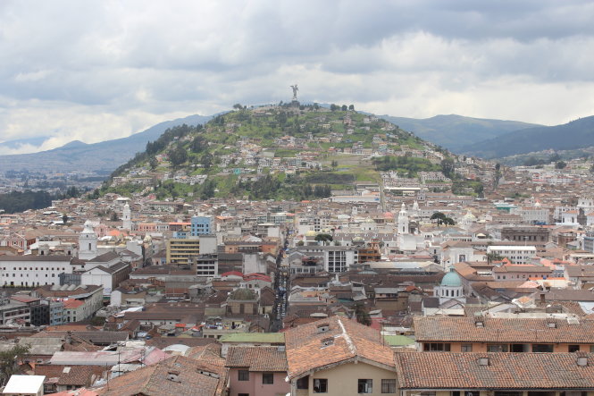 Thủ đô Quito nhìn từ trên cao