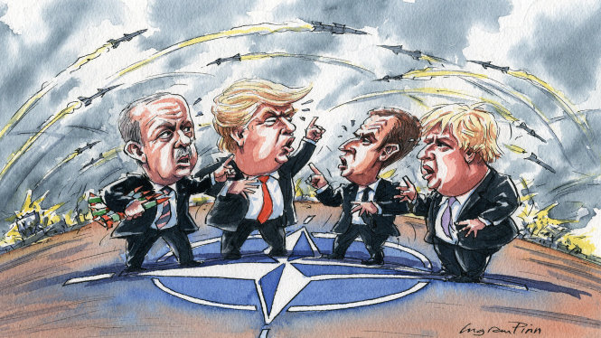 NATO đang ngày càng chia rẽ vì những ý kiến trái khoáy của ông Trump. Ảnh: ft.com