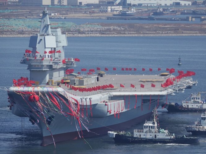 Tàu sân bay Sơn Đông là tàu sân bay do Trung Quốc tự đóng lấy đầu tiên. Ảnh: Reuters