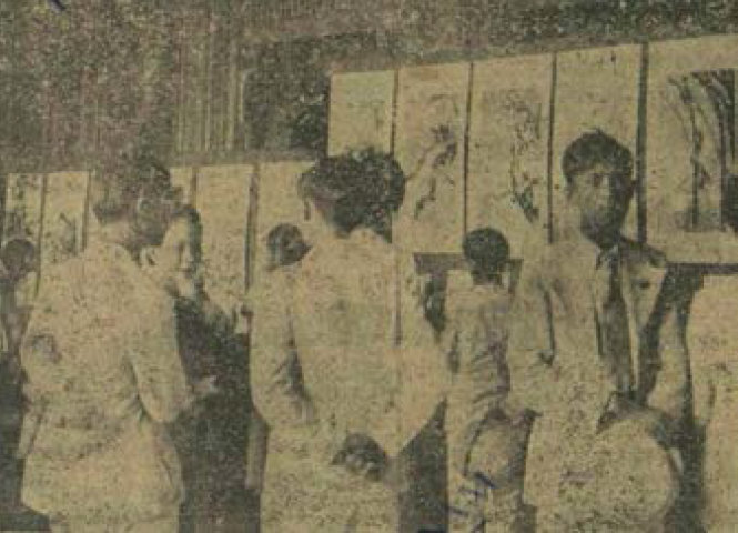 Hình ảnh trong buổi triển lãm của họa sĩ Lê Thị Ẩn đăng trên nhật báo Sài Gòn số 1433, 11 tháng Bảy 1938