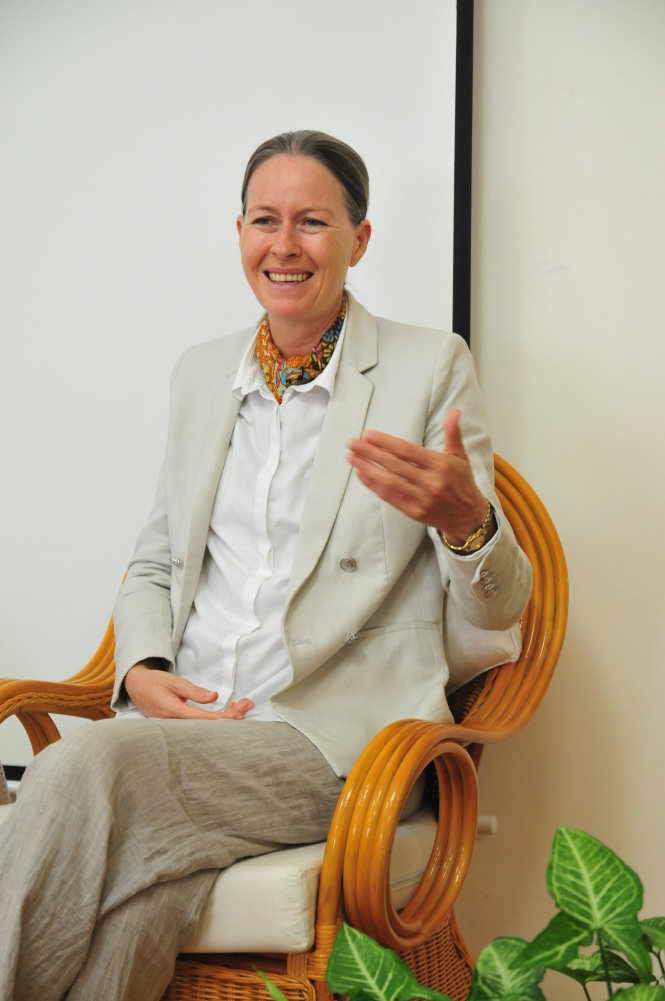 Trish Summerfield, nhà giáo dục người New Zealand, người thành lập và hiện là cố vấn trung tâm Innerspace Việt Nam, nơi cung cấp các khóa học miễn phí về kiểm soát căng thẳng. Ảnh: NVCC