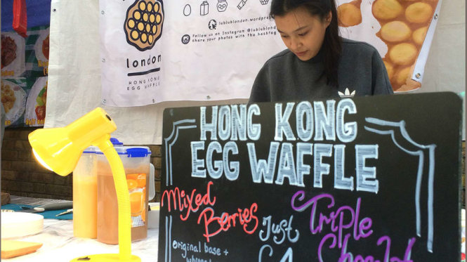 Năm 2016, Maggie Wong bỏ việc để mở xe bán bánh trứng gà non ở London. Ảnh: CNN