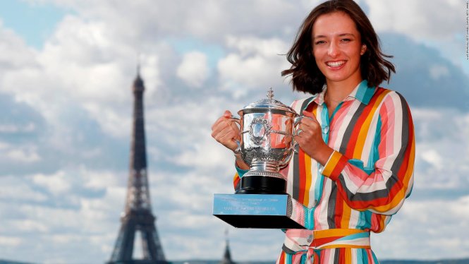Swiatek là một trong những nhà vô địch Roland Garros trẻ nhất lịch sử. Ảnh: Getty Images