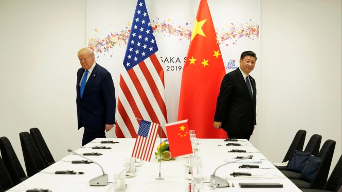 Ông Tập Cận Bình (phải) và ông Donald Trump ở hội nghị G20 Osaka, Nhật Bản 2019. Ảnh: Reuters