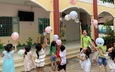 Trẻ mầm non hào hứng với tiết học STEM làm khinh khí cầu