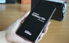 Khui hộp smartphone Samsung Galaxy S9+