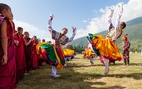 Bay thẳng đến đất nước hạnh phúc Bhutan