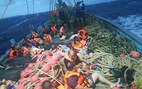 Hai tàu du lịch chìm ở Thái Lan, hàng chục du khách mất tích