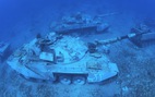 Nhận chìm xe tăng, trực thăng chiến đấu... xuống biển để mở bảo tàng