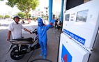 Giá xăng dầu tăng mạnh, xăng RON95 lên gần 23.000 đồng/lít