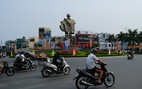 Đường phố Đà Nẵng vẫn đông người và xe trong ngày đầu cách ly xã hội