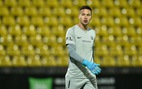 Thời tiết xấu khiến thủ thành Filip Nguyen thủng lưới ở vòng loại Europa League