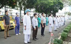 Vừa 'ngơi tay', bác sĩ Sài Gòn lại lên đường chi viện cho Cà Mau, Ninh Thuận chống dịch