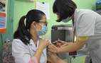Khánh Hòa tiêm vắc xin COVID-19 cho nhân viên tuyến đầu chống dịch