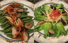 Chuyên gia ẩm thực Tịnh Hải luộc đậu cove, xào cải thìa tỏi xốt nấm gừng