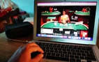 Tan cửa nát nhà vì cờ bạc online: Sới bạc... khỏa thân