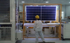 Reuters: Mỹ chặn hơn 1.000 chuyến hàng linh kiện năng lượng mặt trời từ Trung Quốc