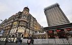 Ấn Độ: Hai khách sạn bị khủng bố mở cửa trở lại