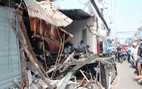 Xe rác bất ngờ tông sập ba căn nhà trên đường Sài Gòn