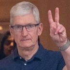 CEO Tim Cook thăm Việt Nam, dân mạng 'hóng' chuyện gì?