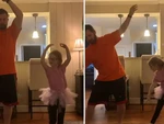 Bố giúp con gái tập múa ballet
