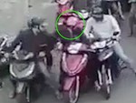 Nhóm cướp dàn cảnh đụng xe móc túi trắng trợn giữa ban ngày