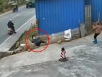 Tên trộm gà bỏ chạy té sập hàng rào khi bị chủ phát hiện
