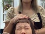 Bé gái bị bố mẹ troll khi cắt tóc