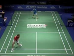 Pha xử lý tấu hài của tay vợt Viktor Axelsen