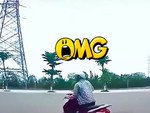 Tài xế ôtô hú hồn với nữ ninja xi nhan khiểu 'dương đông kích tây'