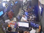 Game thủ ngơ ngác với pha xử lý máy chủ lỗi của cô gái