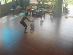 Video hài nhất tuần qua: Chàng trai đứng hình vì rơi lồng mất chim