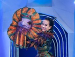 'Kỳ Đà Hoa' Thảo Trang có màn lộ diện đẹp như mơ tại 'Ca sĩ mặt nạ'