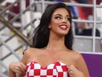 Nữ CĐV cháy nhất World Cup 2022 với váy gợi cảm, bikini 'đốt mắt'