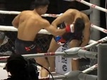 Trọng tài 'phản ứng chậm', võ sĩ MMA Trung Quốc đã bất tỉnh vẫn bị thêm 12 cú đấm