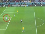 Thủ môn Úc mắc sai lầm báo hại đội nhà thủng lưới